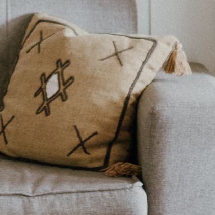 Sofa fotografert med telefonens kamera